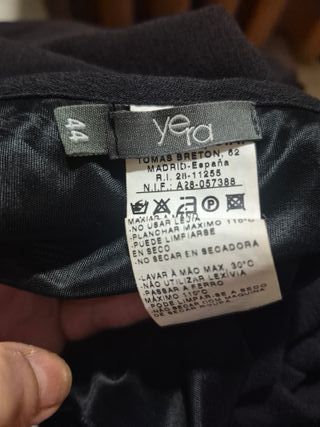 Falda asimétrica marrón marca Yera , El Corte ingl