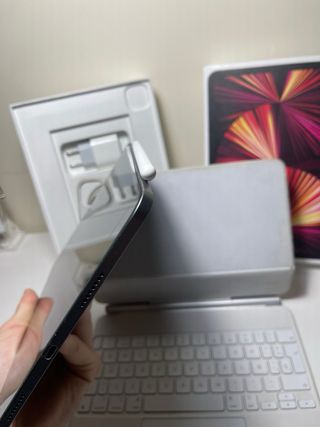 iPad Pro M1 128GB 3ª Gen + Magic Keyboard & Pencil