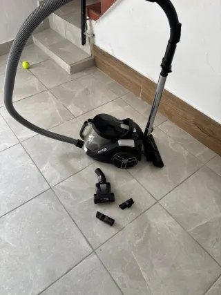 Aspiradora Rowenta Compact Power XXL