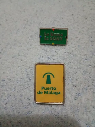 Lote 11 Pins Colección Variada