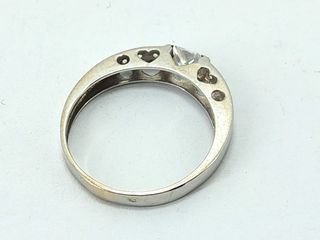 anillo oro 18k con piedra con circonita