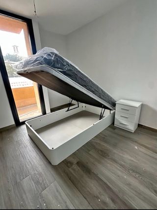 Canapé canape canape canape