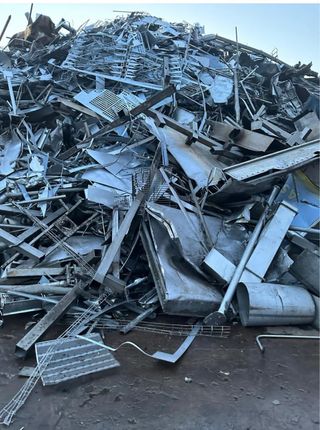 Vaciamos naves locales campas