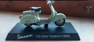 Modellino Vespa 125 Gran Turismo (1966)
