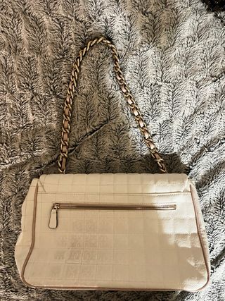 Bolso Guess Beige y Dorado