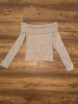 Camisa beige manga larga escotada