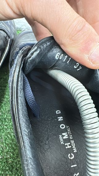 Scarpe John Richmond nere