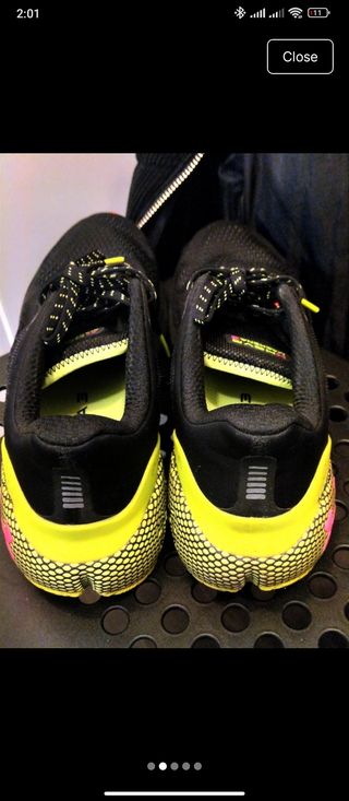 Under Armour Machina3 Deportivas Negras fosforesce