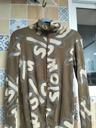 Jersey Desigual Negro y Rojo