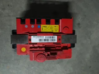 Caja fusibles batería BMW 6942912-08