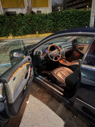 Mercedes-Benz  CLK 320 2002