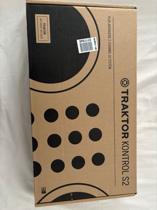 Mesa de mezcla TRAKTOR KONTROL S2