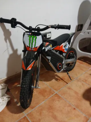 Moto Eléctrica Infantil 150W