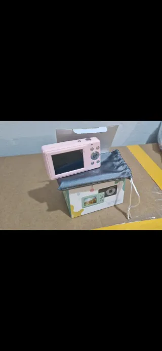 Cámara Digital Rosa + Accesorios