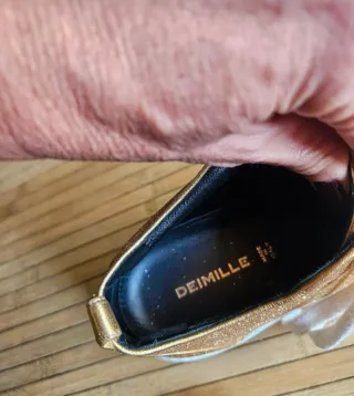 Sneakers oro borchiate