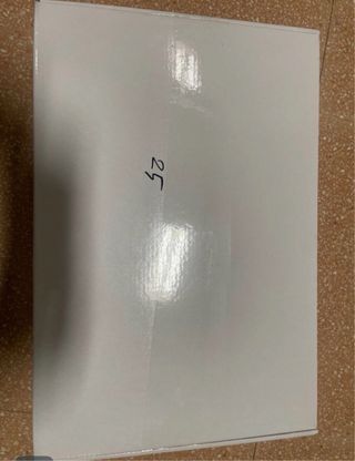 Grifo de cocina dorado con manguera extensible