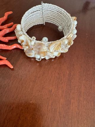 Set 2 bracciali estivi corallo e conchiglie