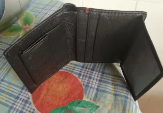 Cartera DOGDOG Negra Moderna nueva