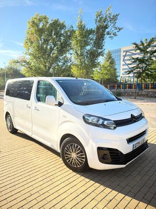 Alquiler furgoneta 9 plazas