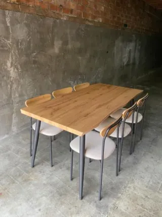 Mesa de comedor y 6 sillas