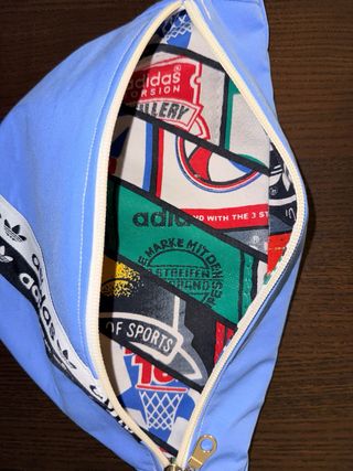 Riñonera Adidas Azul y Blanca