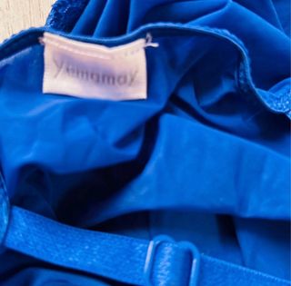 Top canotta “Yamamay”blu pizzo anni 2000