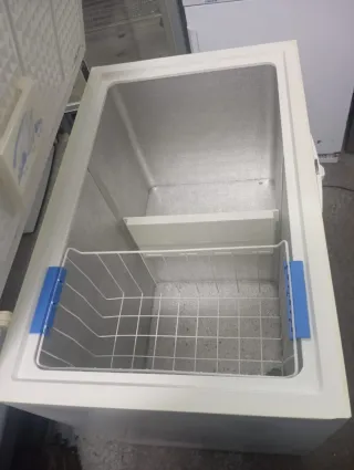 Congelador Arcon Whirlpool grande por 180€!