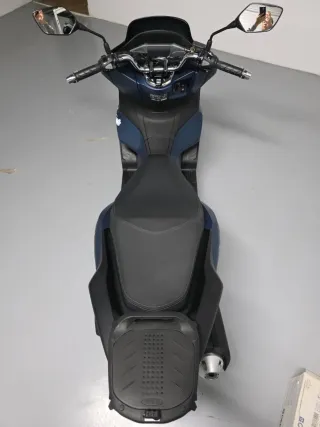 Honda PCX 125cc - 2500 km - Mayo 2024