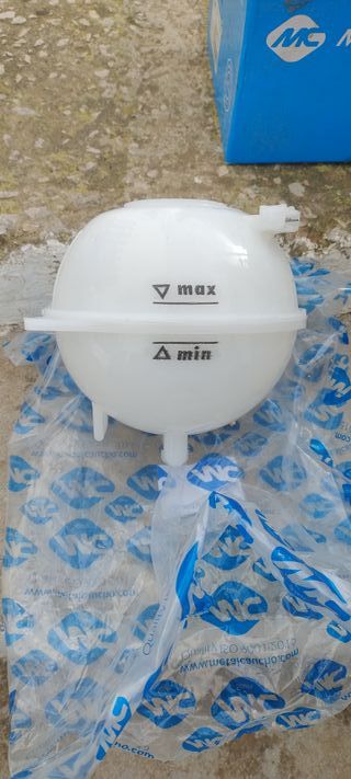 Depósito expansión refrigerante