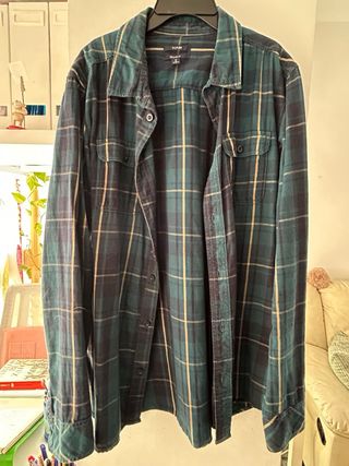 Camisa cuadros Kiabi Talla M muy bonita y cómoda