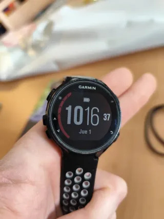 Garmin Forerunner 735XT GPS Running Watch