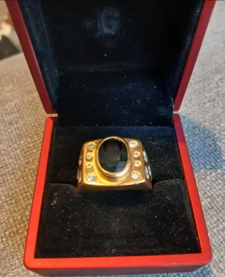 Anillo Oro 22k con Diamante Negro