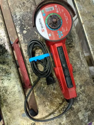 Amoladora  radial Hilti 125mm 900W + tronzadora.