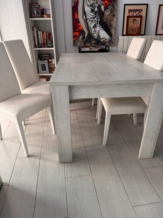 Mueble de diseño, mesa y 4 Sillas Comedor