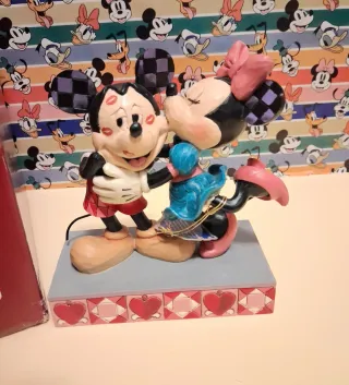 Figura Mickey y Minnie Jim Shore Beso