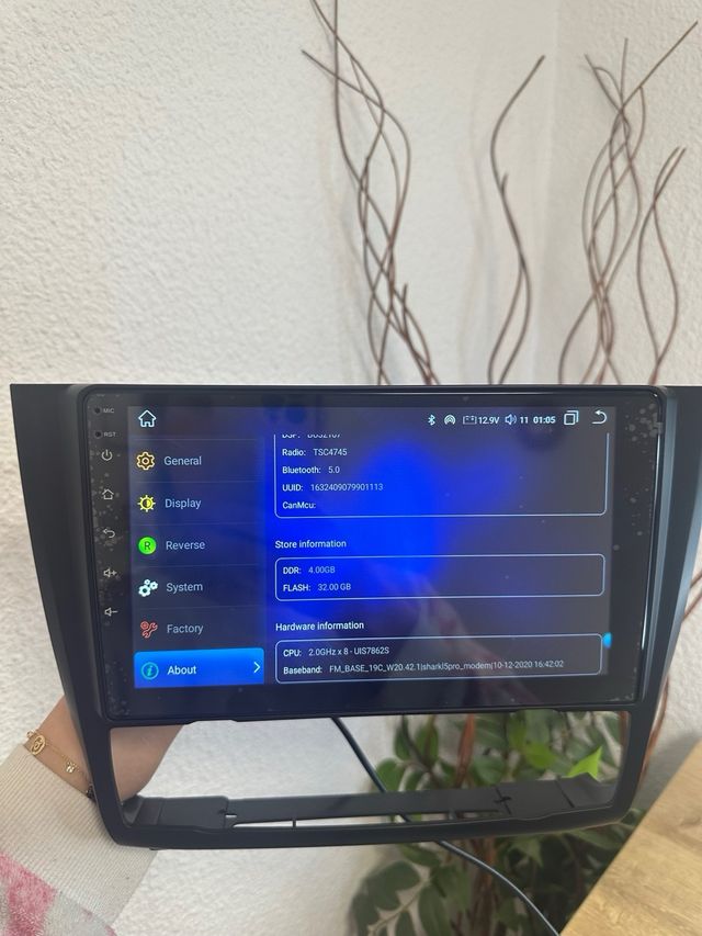 Pantalla de coche para BMW Serie 1 E88 E82 E81 E87