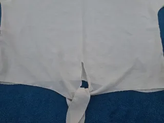 Blusa Mujer T Única Blanca.  Medidas en descripció