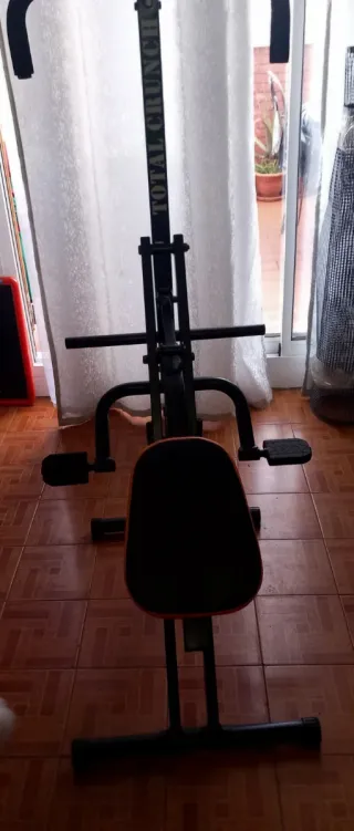 Banco abdominales y Total Crunch