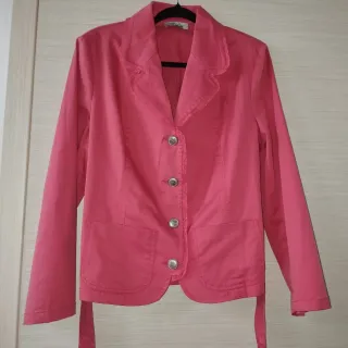 Giacca rosa corallo con cintura