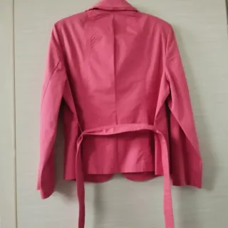 Giacca rosa corallo con cintura