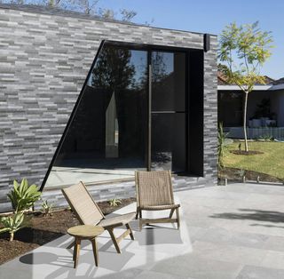 Porcelánico Rock Acero Piedra 23x46