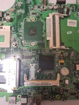 Placas base y componentes de ordenador