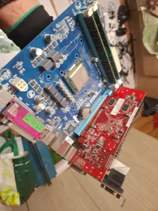 Placas base y componentes de ordenador