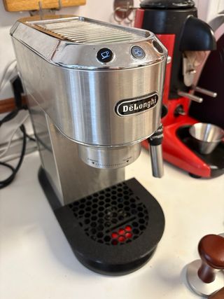 Cafetera Delonghi Dedica 685