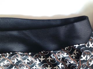 Sudadera PINKO monograma negro y marrón