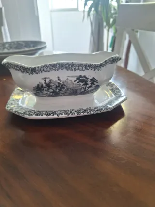 Vajilla La Cartuja Negra