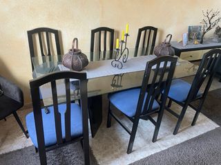 Mesa de cristal y  6 sillas comedor