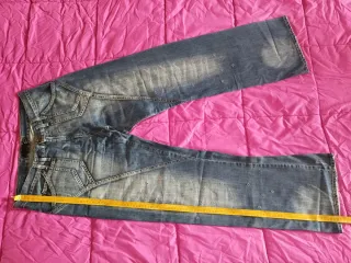 Jeans Just Cavalli, misure dettagliate nelle foto