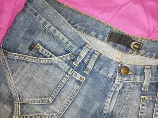 Jeans Just Cavalli, misure dettagliate nelle foto