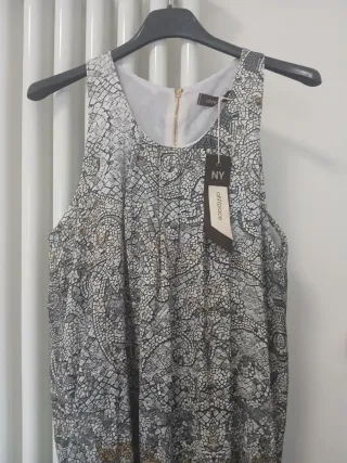 Abito fantasia geometrica